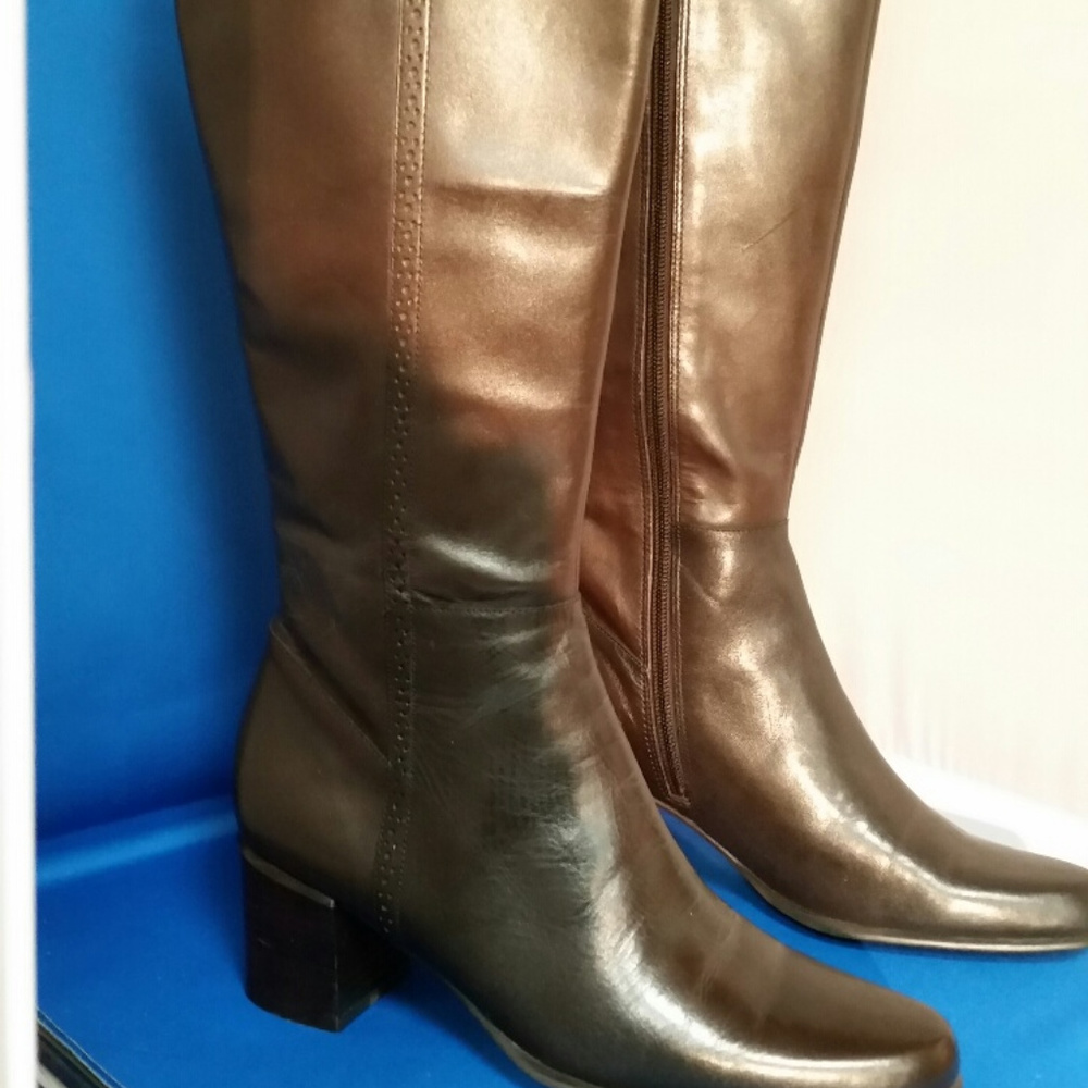 Bandolino dark brown leather boots. Sz.7